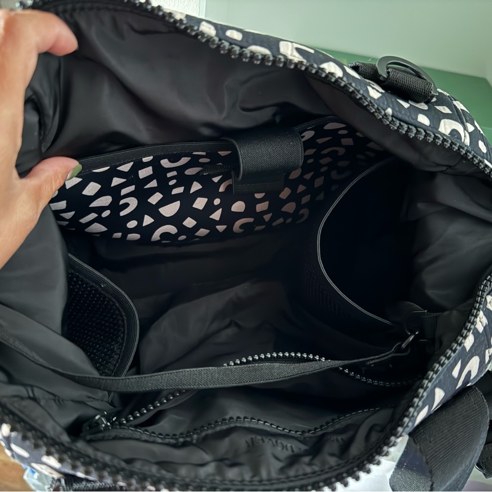 Dagne Dover Black and Cream Baby Bag - Picture 2 of 4